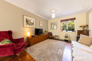 Lounge- click for photo gallery